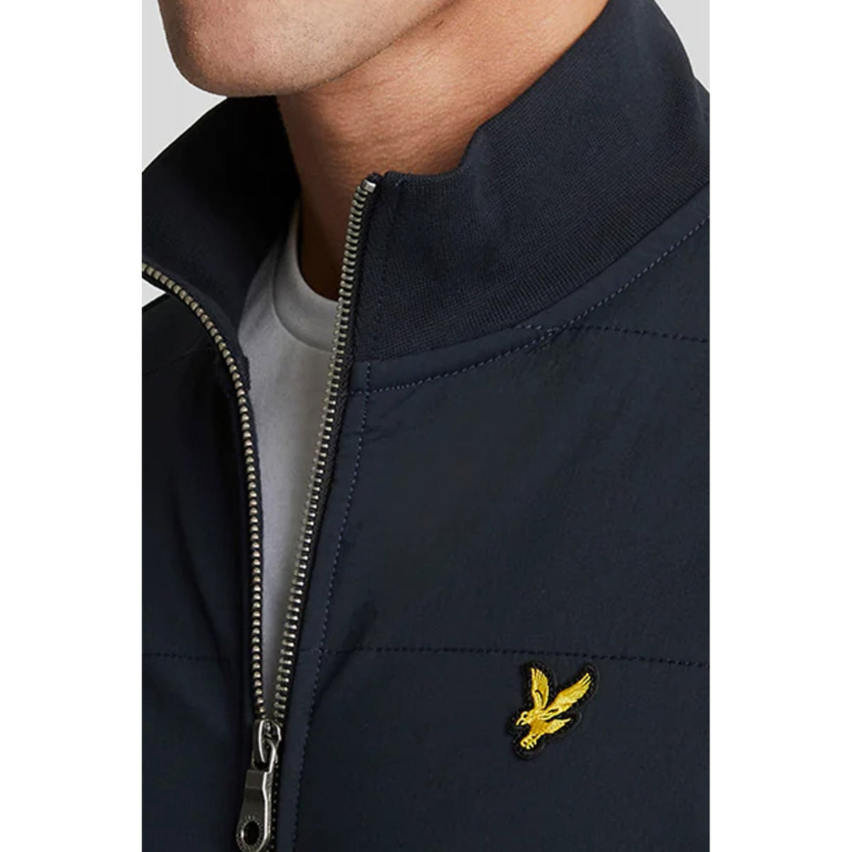 Lyle & Scott | ML2123V Hybrid Baffled Nylon Panel Funnel Neck Track Top - Navy