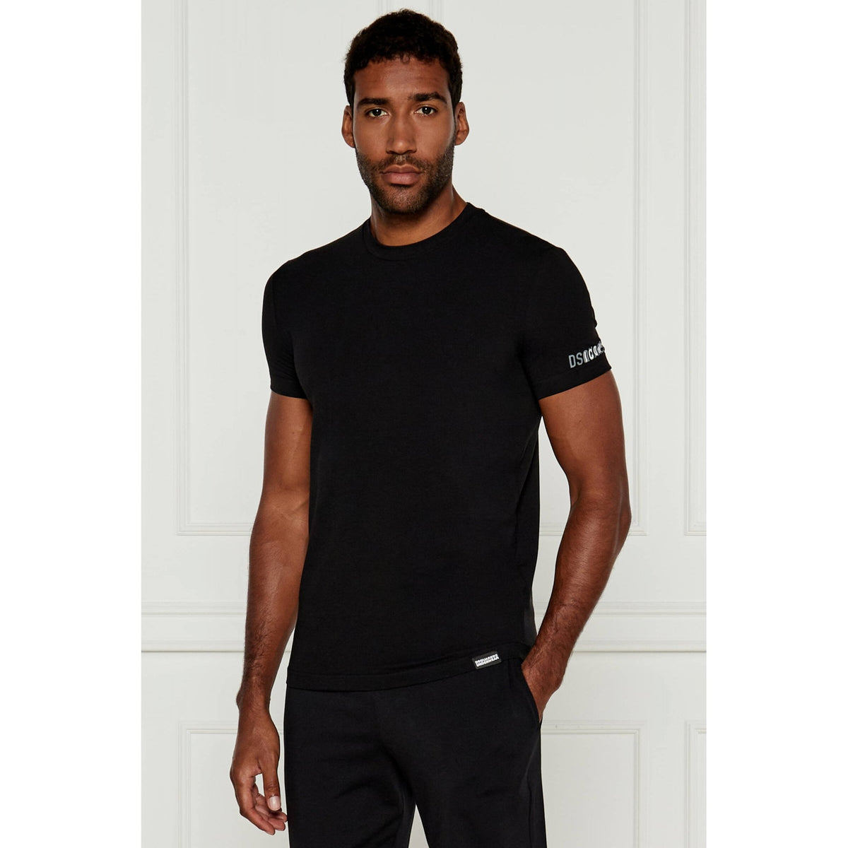 DSQUARED2 | D9M205420 Crew Neck Sleeve Logo Print Slim Fit T-Shirt - Black