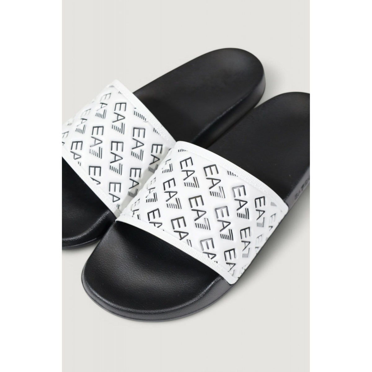EA7 | Emporio Armani 0109 AF15125 Repeat Logo Flip Flop Sliders - Black/White