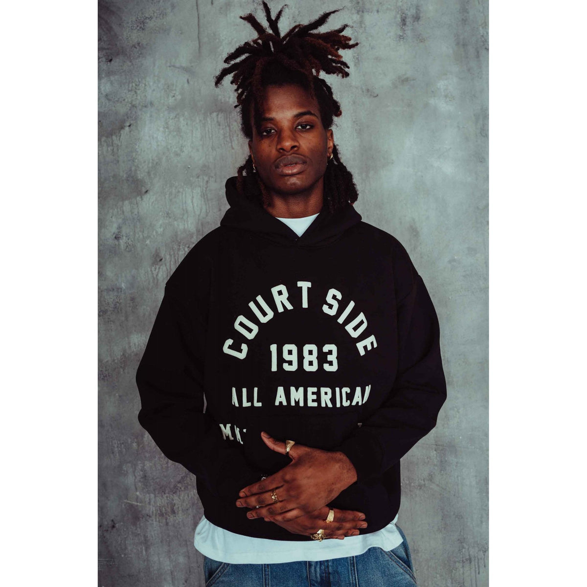 Courtside | 1983 All American Oversized Relaxed Fit Enlarge Print Overhead Hood Top - Black