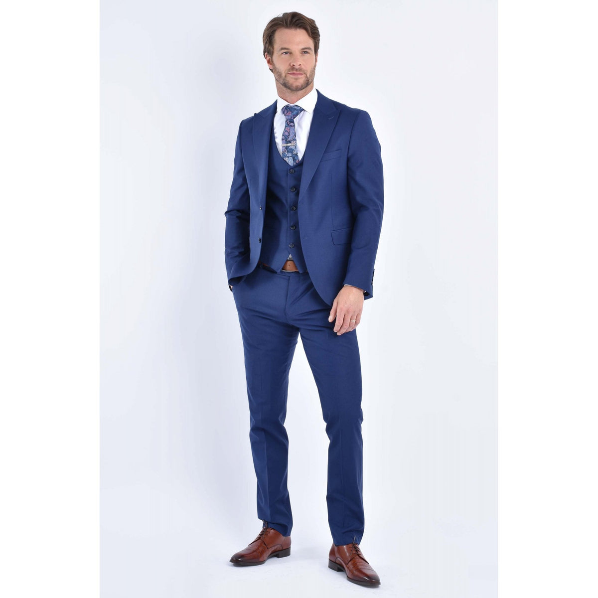 CB Milan Tailored Slim Fit Wool Single-Breasted Plain 3 Piece Suit