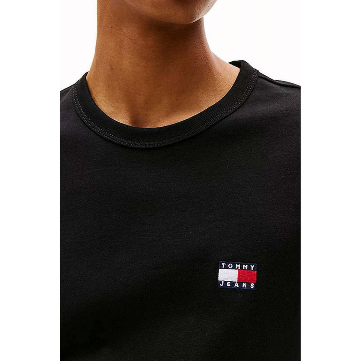 Tommy Jeans | DM20322 Core Regular Badge Logo Half Sleeve T-Shirt