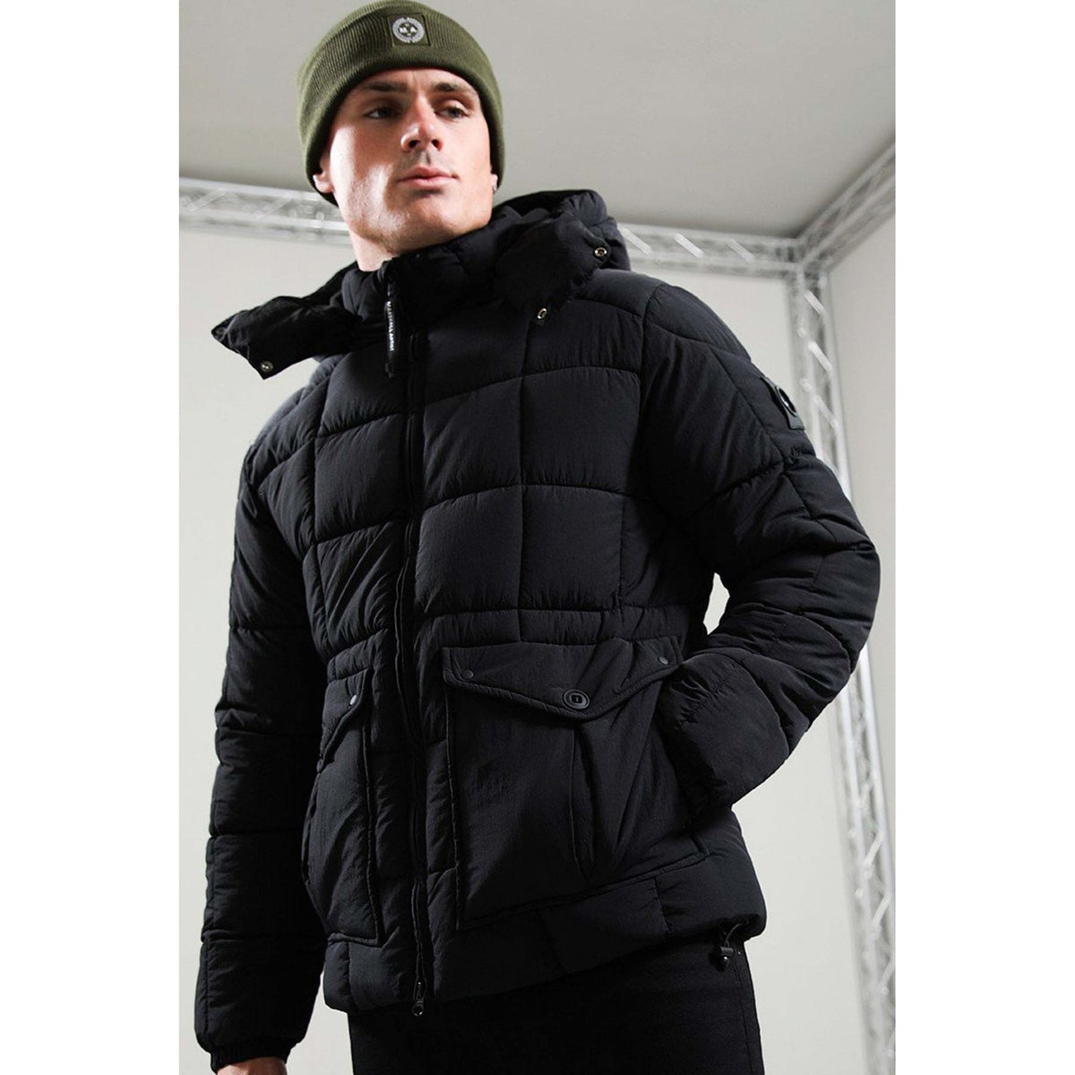 Marshall Artist | 1090 Yukkon Bubble Padded Detachable Hood Jacket - Black