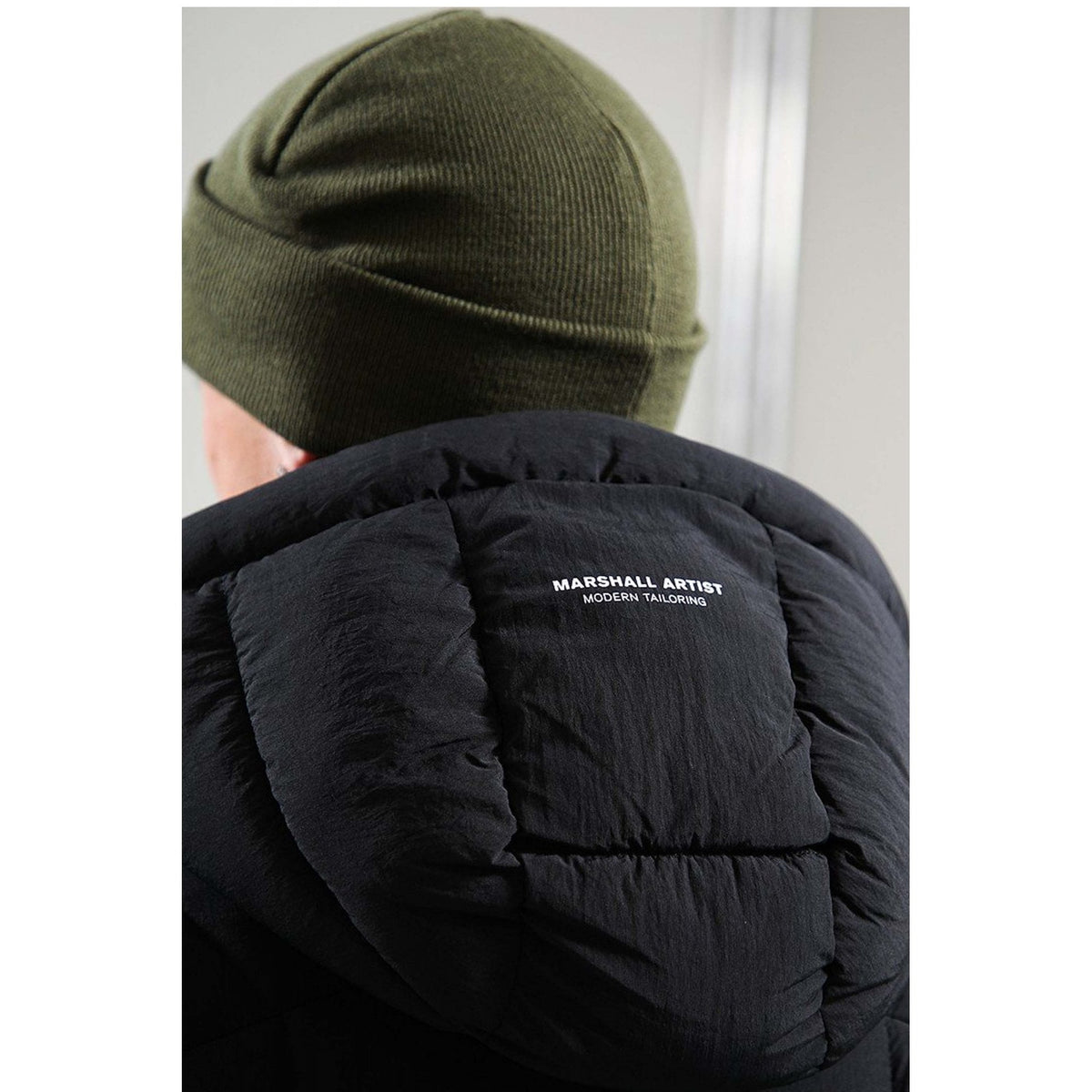 Marshall Artist | 1090 Yukkon Bubble Padded Detachable Hood Jacket - Black