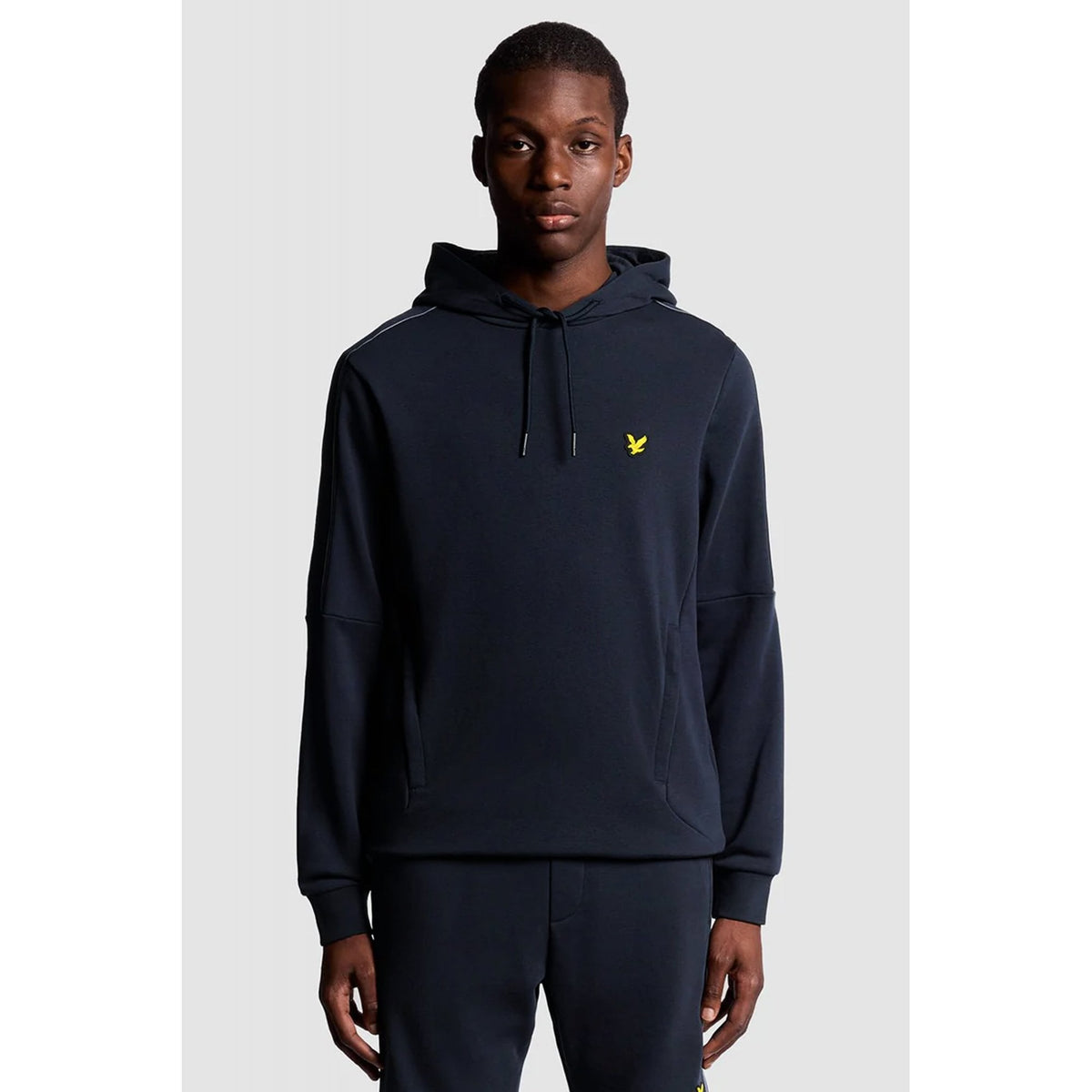 Lyle & Scott | ML2388SP Sports Reflect Tape Rubberised Logo Overhead Hood Top - Navy