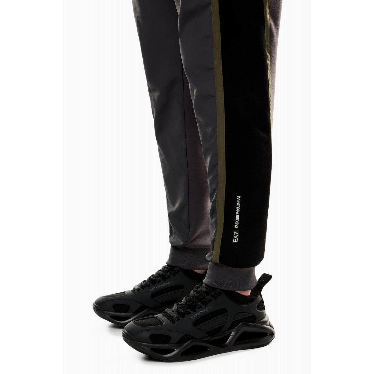 EA7 | Emporio Armani AF17003 0939 Train Athletic Colour Block Jogger - Beetle Green/Black