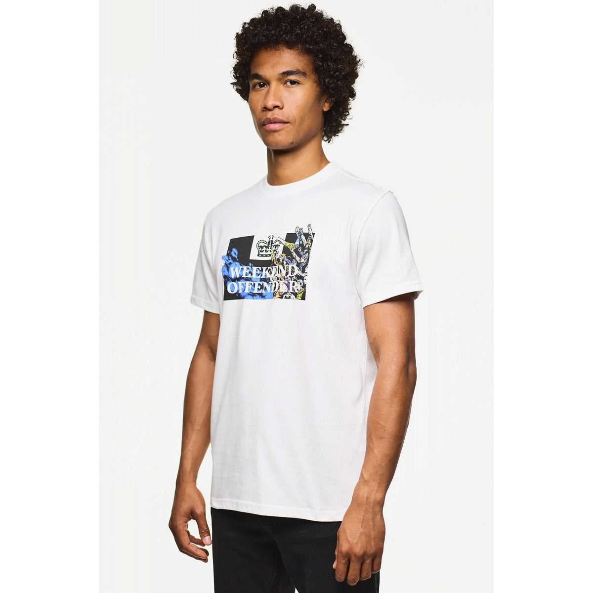 Weekend Offender PT3A18 Molazza Crowd Scene Graphic Print T-Shirt - White