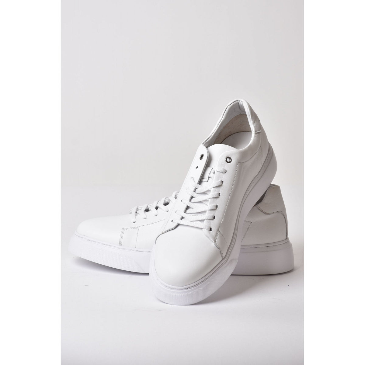 Paul Branco | M-25087 Essential Leather Thick Rubber Sole Trainer