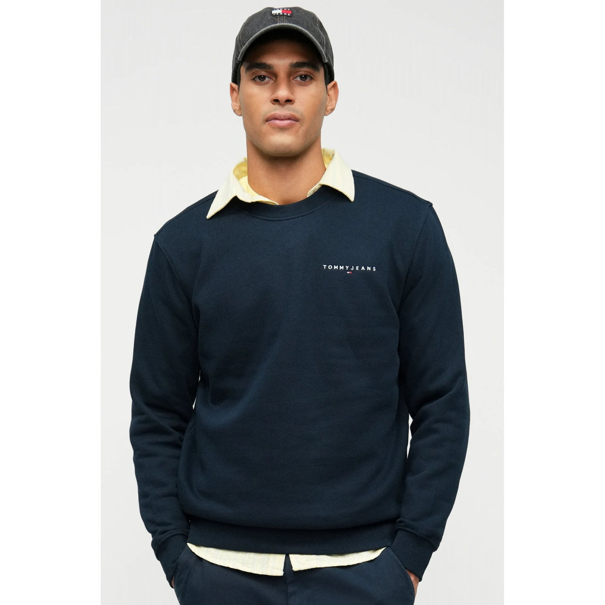 Tommy Jeans | DM20249 Regular Linear Logo Crew Sweat Top