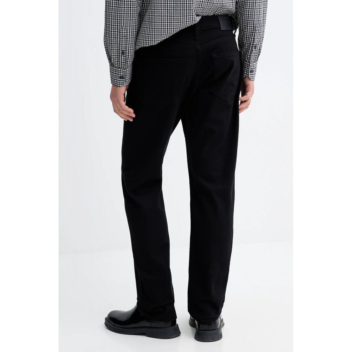 Tommy Jeans | DM22573 Ryan Slim Straight Fit Denim Jean - Black