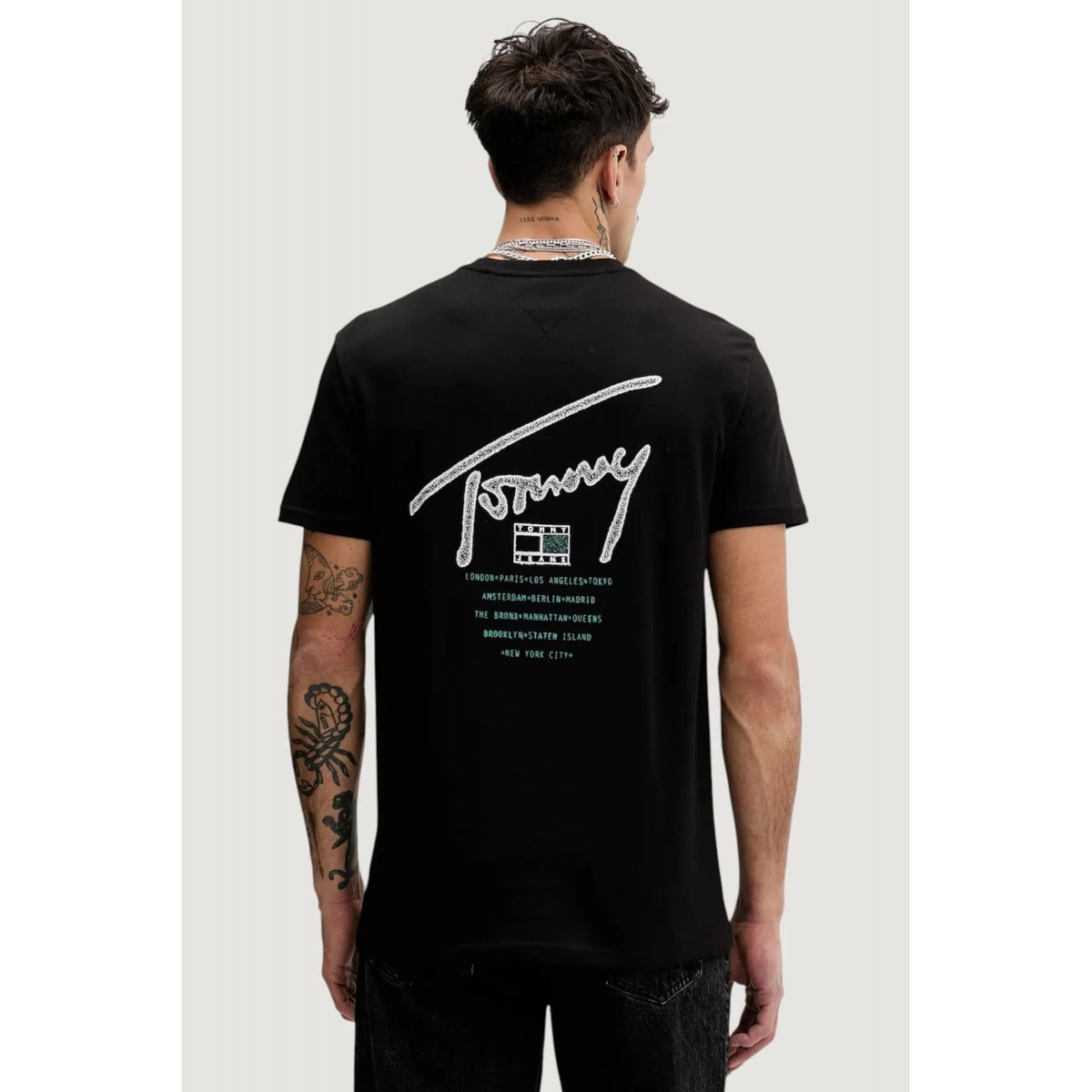 Tommy Jeans | DM22320 Regular Script Sign Back Logo Print Half Sleeve T-Shirt