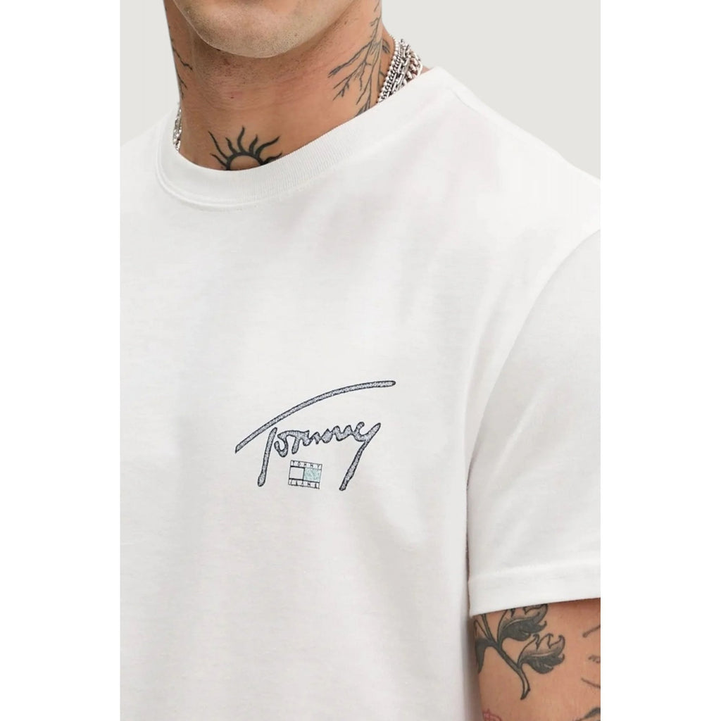 Tommy Jeans | DM22320 Regular Script Sign Back Logo Print Half Sleeve T-Shirt
