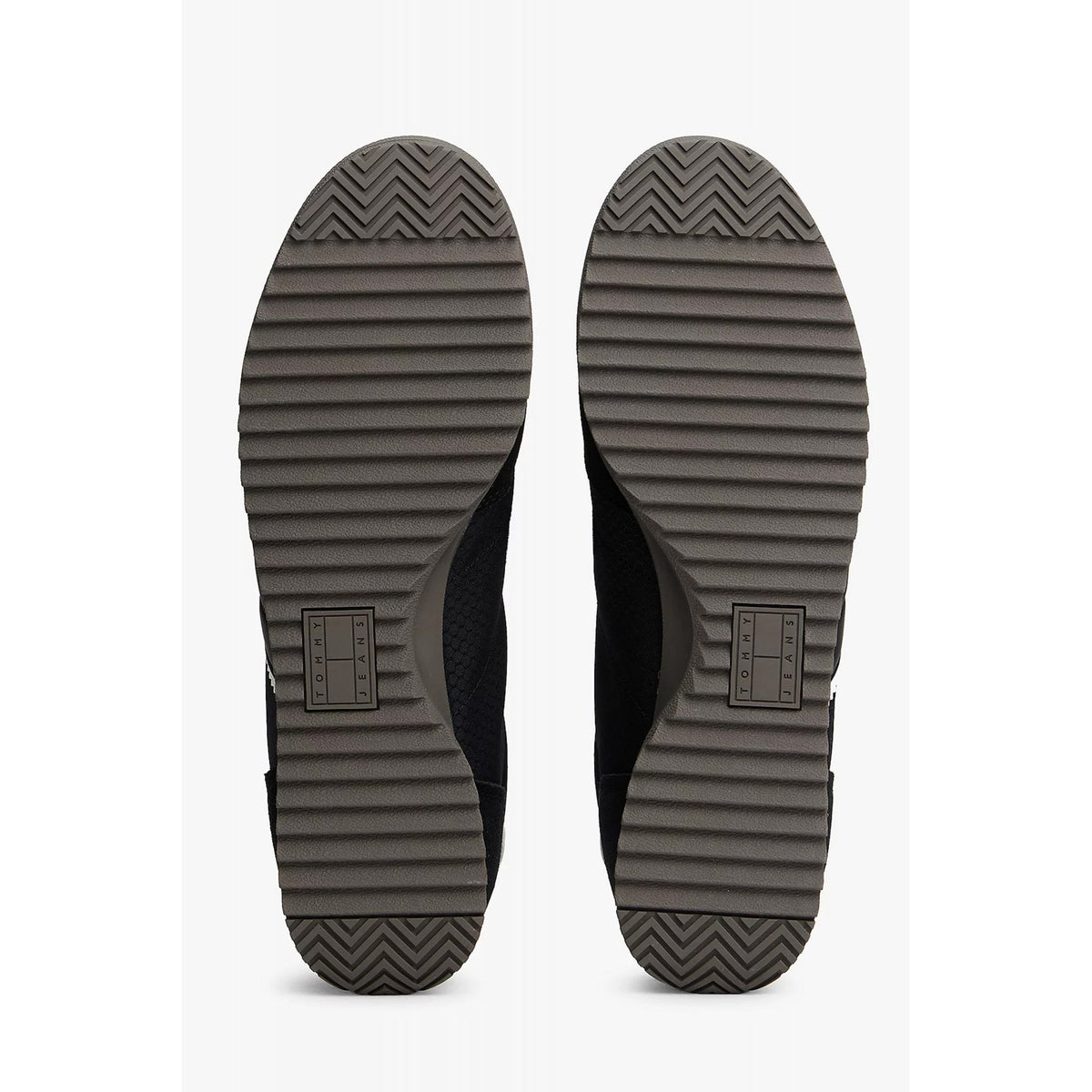 Tommy Jeans | EM01664 Retro Mixed Texture Serrated Runner Style Trainer - Black