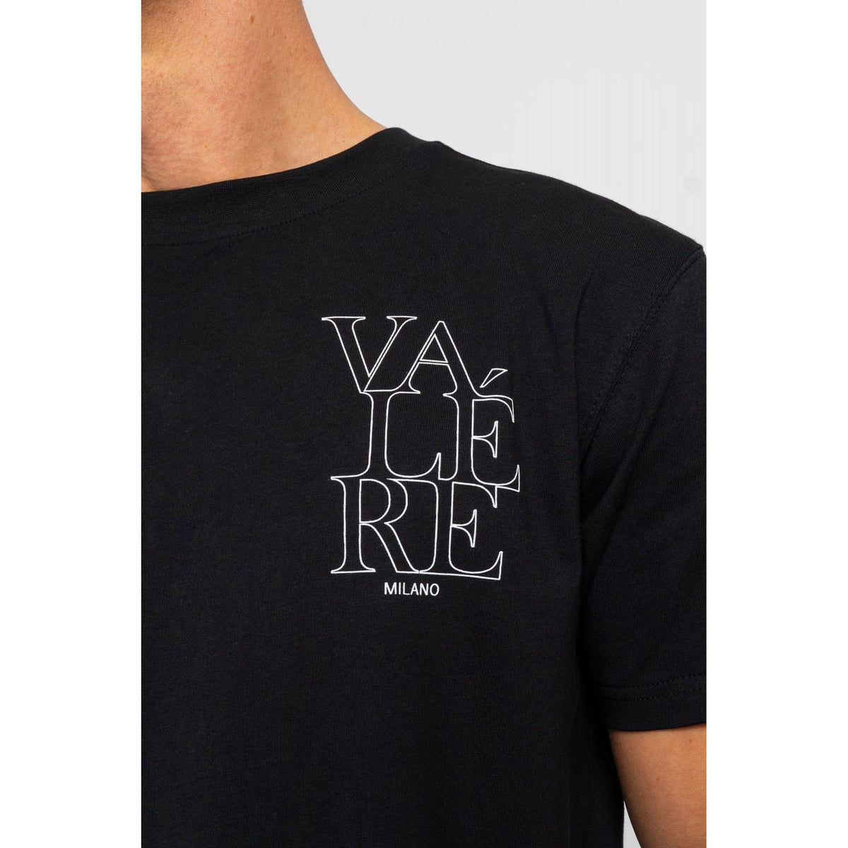 Valere Milano | Capanne VM-323 Single Plain Flower Digital Graphic Print Half Sleeve T-Shirt