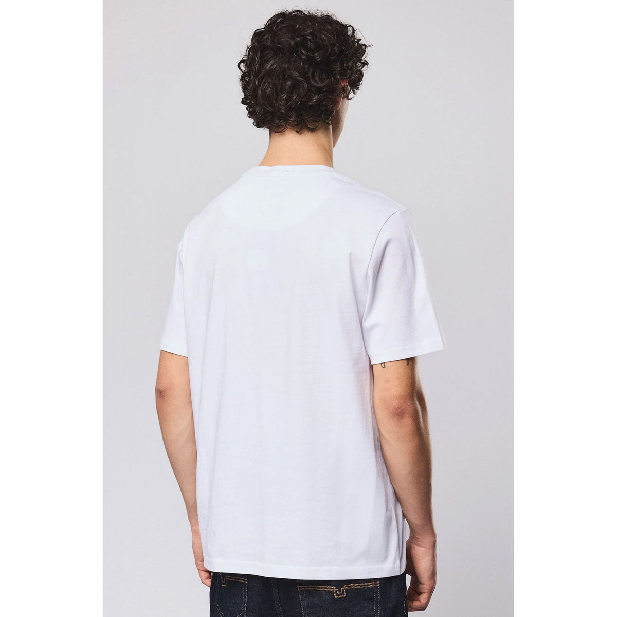 Weekend Offender TS1B01 Brooklands Small Badge Logo Half Sleeve T-Shirt