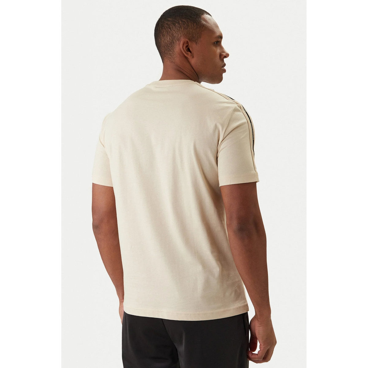 EA7 | Emporio Armani 7M001476 AF10375 Logo Tape Detail Half Sleeve T-Shirt