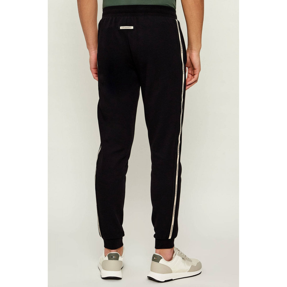EA7 | Emporio Armani 7M001482 AF12660 Contrast Logo Tape Detail Jogger - Black