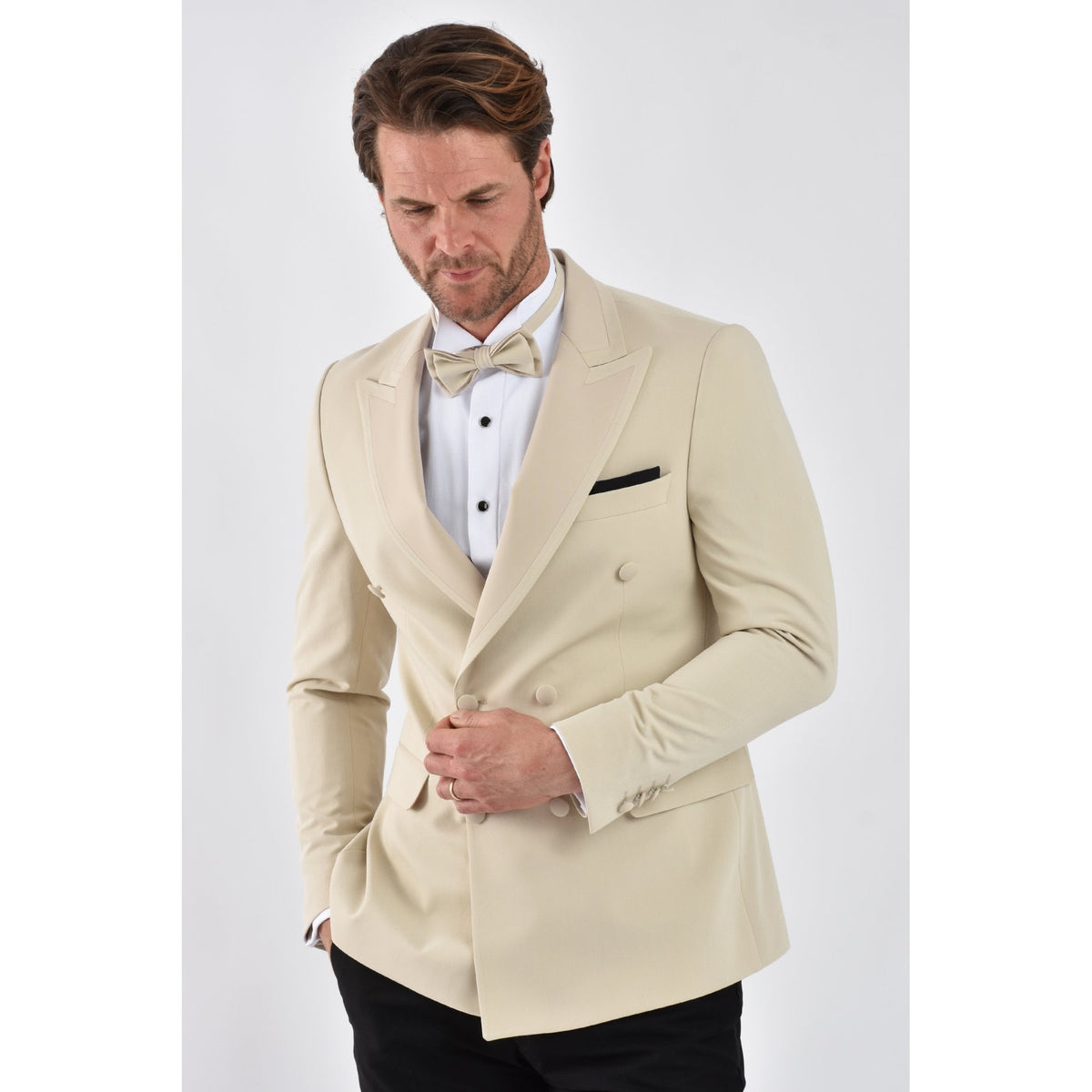 CB California Tailored Slim Fit Smooth Fabric Double Breasted Blazer - Beige