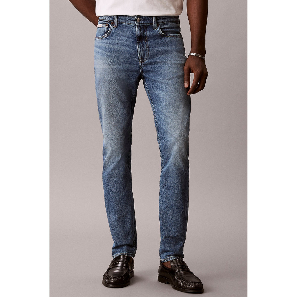 Calvin Klein Jeans | LV04RF742G Tapered Slim Fit Denim Jean - Blue Wash Tide
