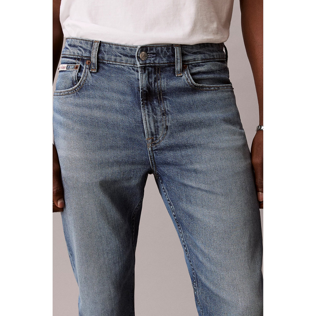 Calvin Klein Jeans | LV04RF742G Tapered Slim Fit Denim Jean - Blue Wash Tide