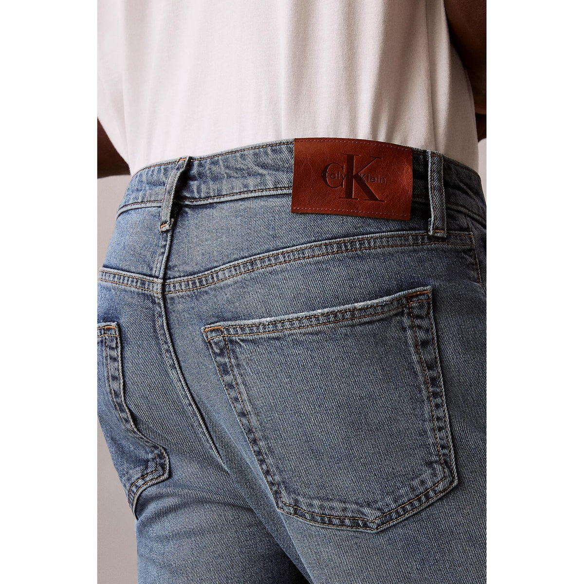 Calvin Klein Jeans | LV04RF742G Tapered Slim Fit Denim Jean - Blue Wash Tide