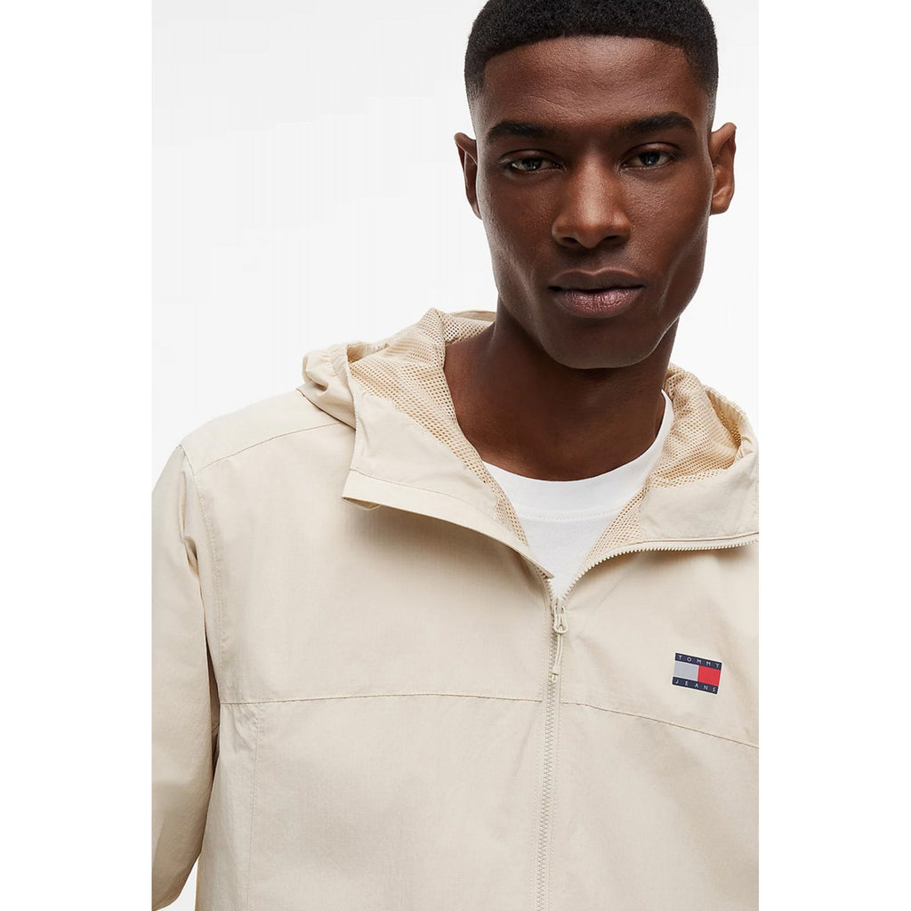 Tommy Jeans | DM23223 Chicago Packable Waterproof Ripstop Nylon Relaxed Hood Jacket - Beige