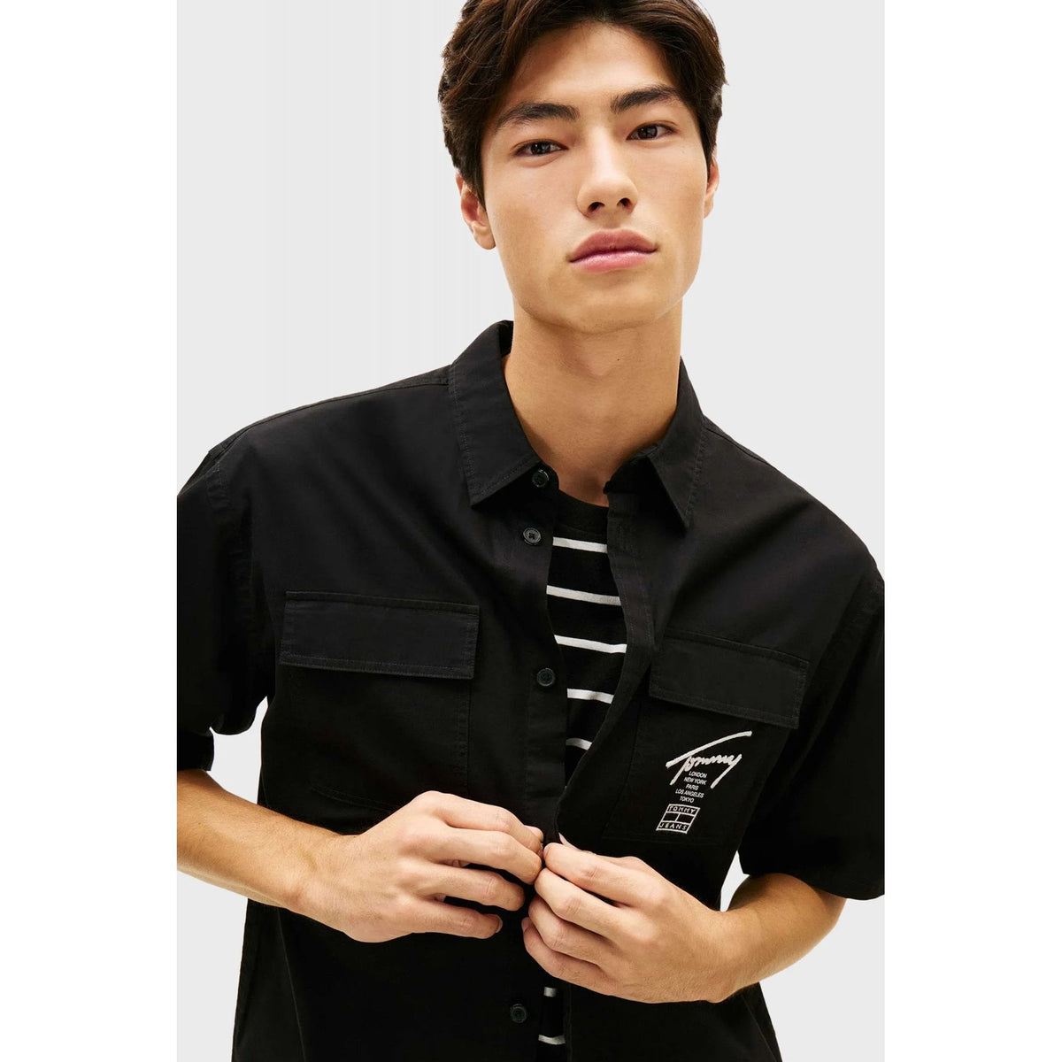 Tommy Jeans | DM22816 Boxy Skater Relaxed Fit Cotton Blend Half Sleeve Shirt - Black