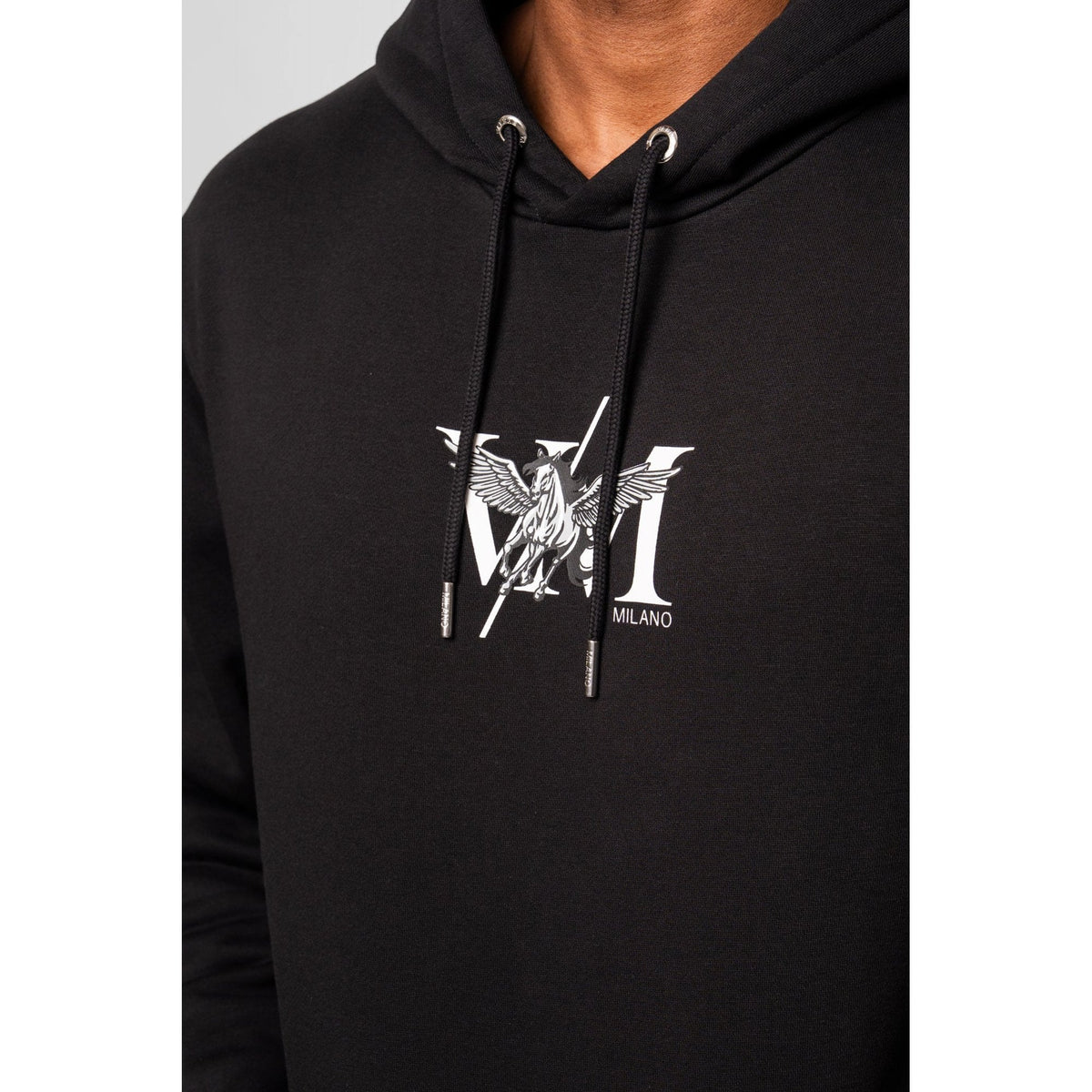 Valere Milano | Pisanino VM-351 Winged Horse Motif Print Overhead Hood Top - Black