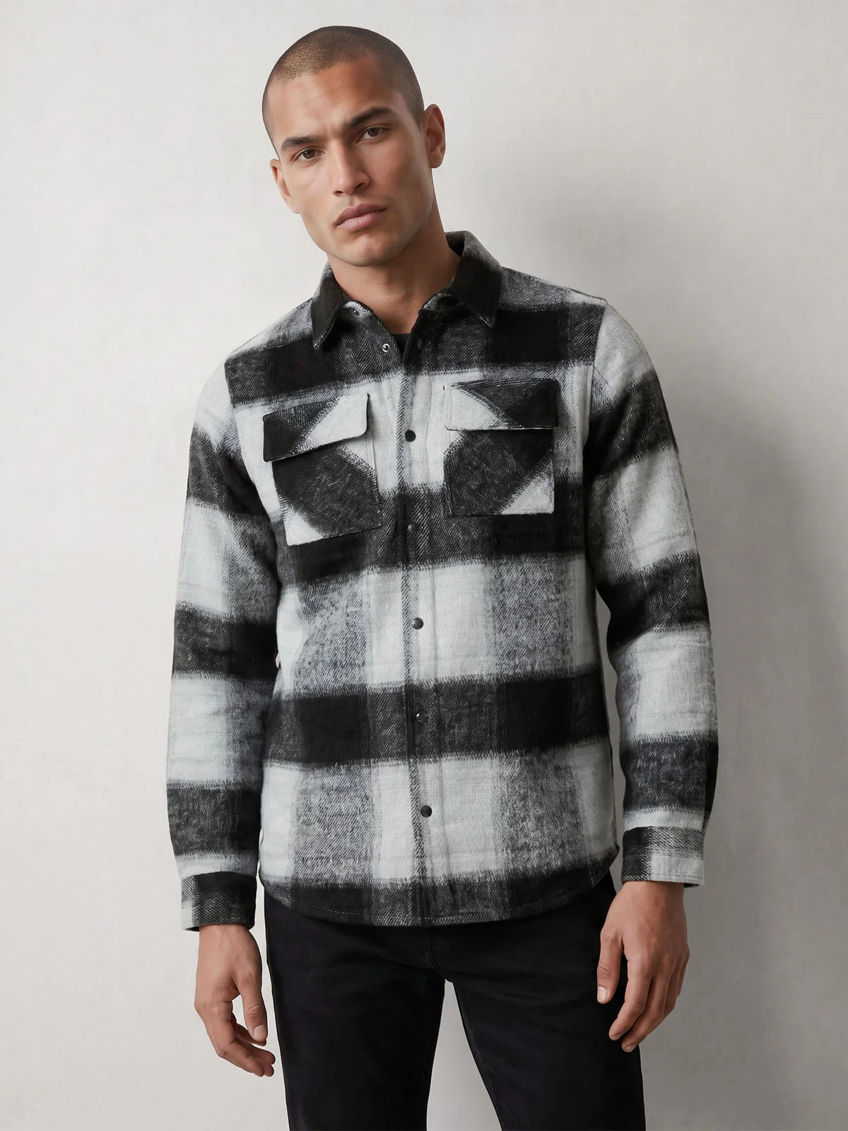 Luke | M780950 Ettrick 0950 Buttoned Down Snap Stud Premium Overshirt